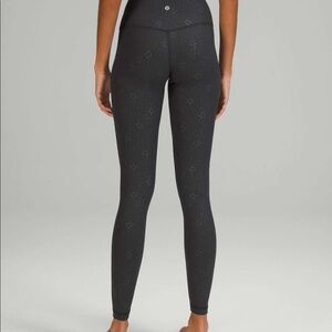 Lululemon Align Logo 25